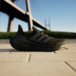 Tenis ULTRABOOST LIGHT 23 - Imagen 13